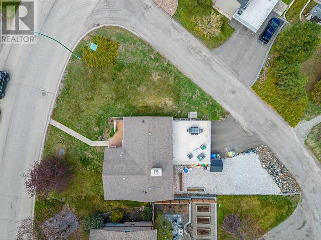 2113 Sifton Ave, House detached with 5 bedrooms, 2 bathrooms and null parking in Kamloops BC | Image 31