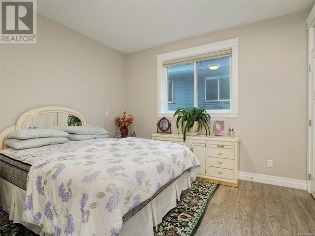1210 Flint Ave, House detached with 6 bedrooms, 4 bathrooms and 5 parking in Langford BC | Image 14