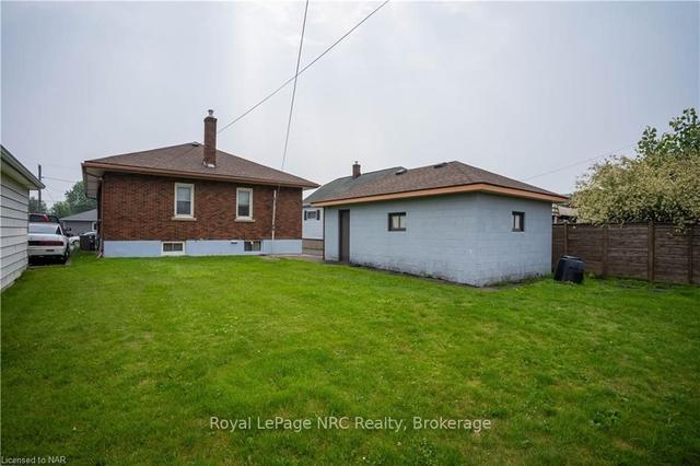 150 Clarke St, House detached with 3 bedrooms, 1 bathrooms and 5 parking in Port Colborne ON | Image 10