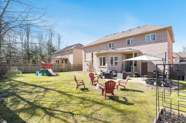 28 Camelot Sq, House detached with 4 bedrooms, 4 bathrooms and 7 parking in Barrie ON | Image 28
