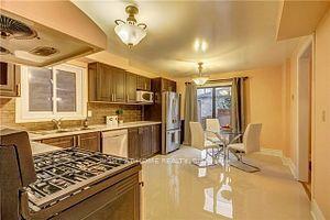 123 Mullen Dr, House detached with 3 bedrooms, 4 bathrooms and 3 parking in Ajax ON | Image 2
