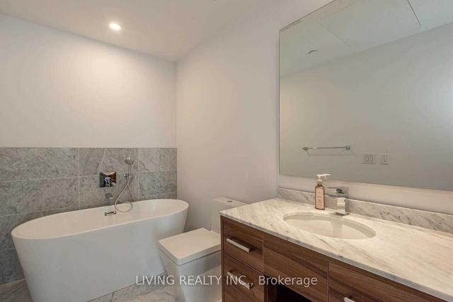 3008 - 488 University Ave, Condo with 2 bedrooms, 2 bathrooms and 1 parking in Toronto ON | Image 7