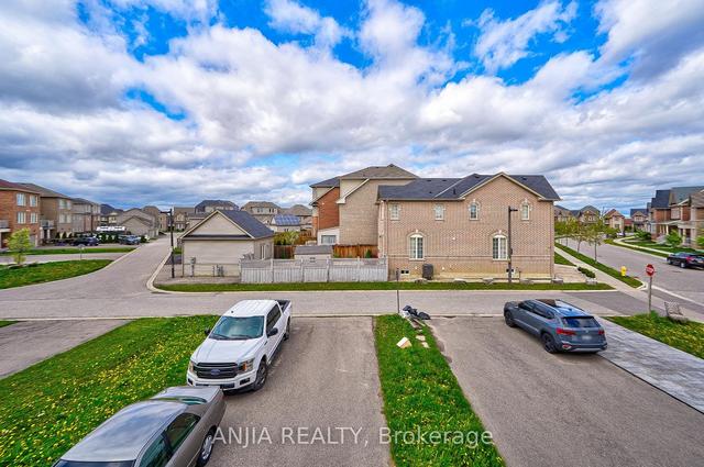 2604 Bur Oak Ave, House attached with 3 bedrooms, 4 bathrooms and 4 parking in Markham ON | Image 29