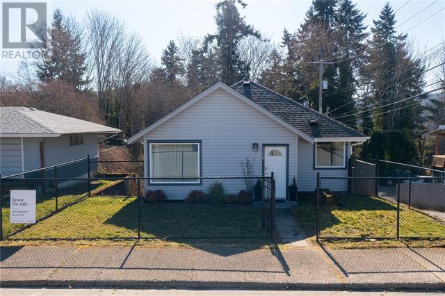5028 Montrose St, House detached with 4 bedrooms, 3 bathrooms and 2 parking in Port Alberni BC | Image 4