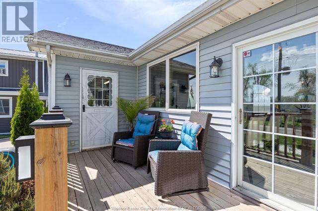 13626 Crystal Beach, House detached with 4 bedrooms, 3 bathrooms and null parking in Lakeshore ON | Image 34