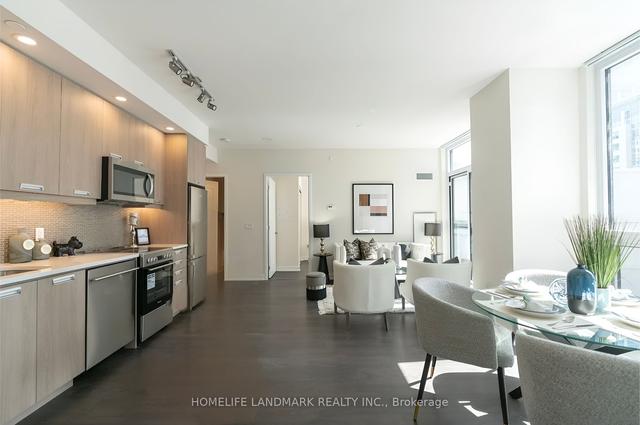 803 - 99 John St, Condo with 3 bedrooms, 2 bathrooms and 1 parking in Toronto ON | Image 1