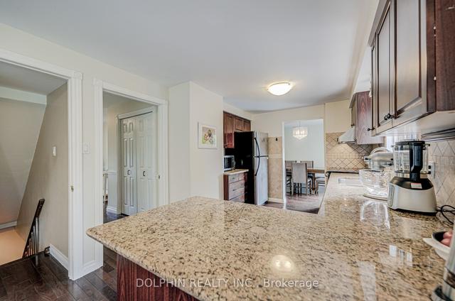 2290 Devon Rd, House detached with 4 bedrooms, 3 bathrooms and 4 parking in Oakville ON | Image 7