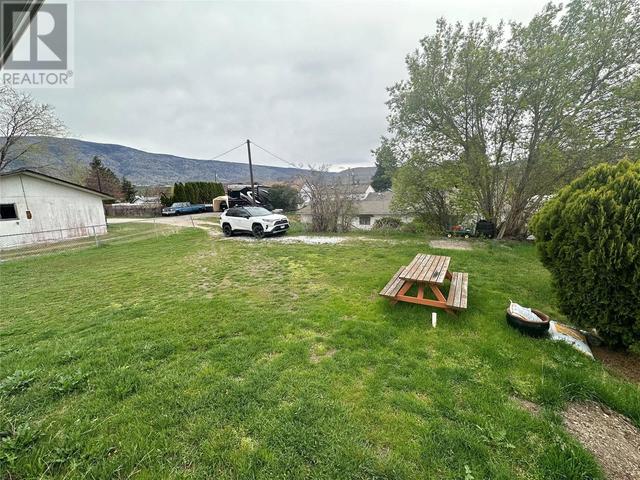618 6th Ave, House detached with 3 bedrooms, 1 bathrooms and null parking in Keremeos BC | Image 7