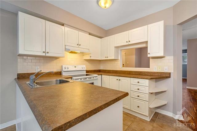 1 - 50 Briargate Private, Condo with 2 bedrooms, 2 bathrooms and 1 parking in Ottawa ON | Image 13