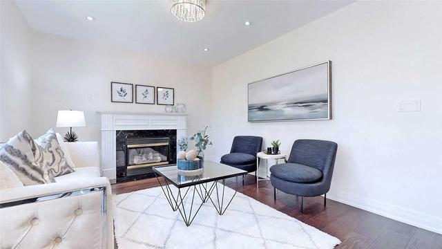 5845 Sidmouth St, House detached with 4 bedrooms, 5 bathrooms and 5 parking in Mississauga ON | Image 8