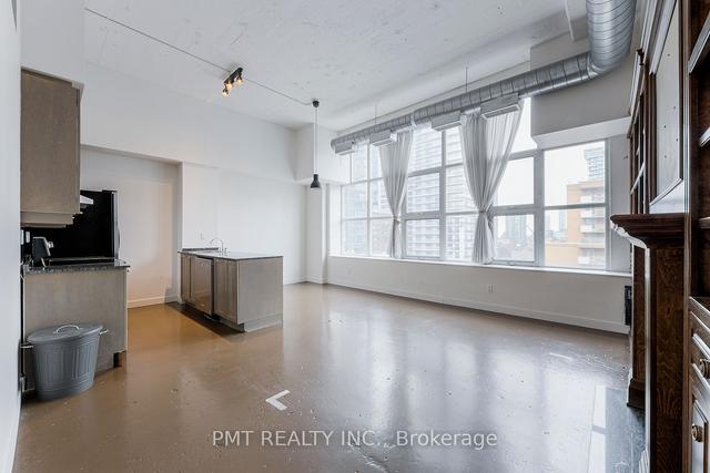 751 - 155 Dalhousie St, Condo with 2 bedrooms, 2 bathrooms and 1 parking in Toronto ON | Image 32