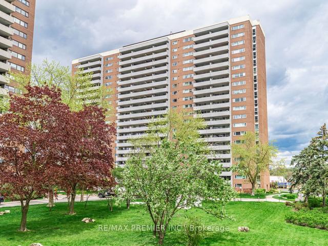301 - 270 Scarlett Rd, Condo with 2 bedrooms, 2 bathrooms and 1 parking in Toronto ON | Image 1