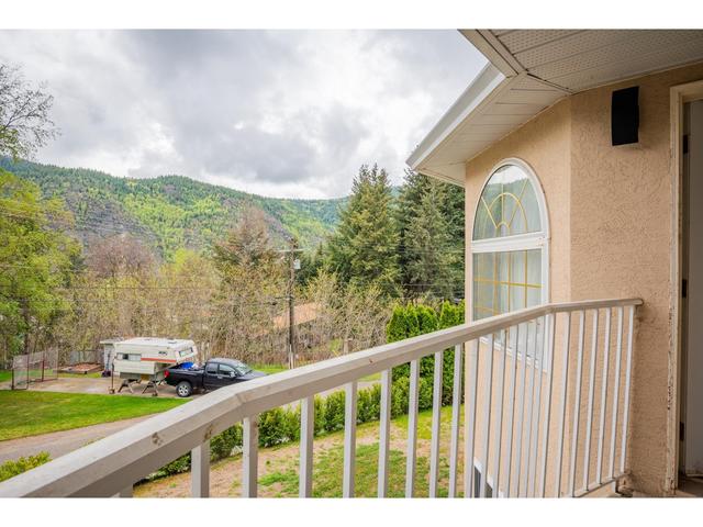 3311 Laburnum Dr, House detached with 4 bedrooms, 3 bathrooms and 4 parking in Trail BC | Image 14