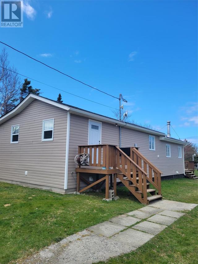 204 Paradise Park Rd, House detached with 2 bedrooms, 1 bathrooms and null parking in Division No.  4, Subd. A NL | Image 1