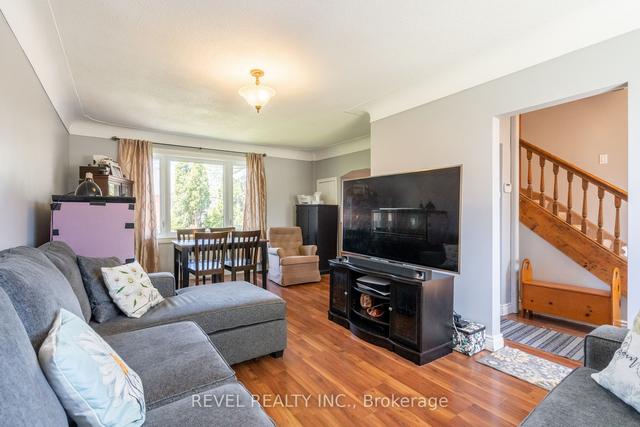 160 E 31st St, House detached with 4 bedrooms, 1 bathrooms and 6 parking in Hamilton ON | Image 39