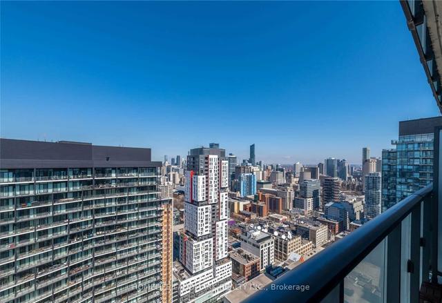 3901 - 101 Peter St, Condo with 1 bedrooms, 1 bathrooms and 0 parking in Toronto ON | Image 8