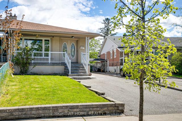41 Duntroon Cres, House semidetached with 3 bedrooms, 3 bathrooms and 6 parking in Toronto ON | Image 6