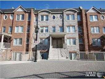 th49 - 93 The Queensway, Townhouse with 2 bedrooms, 2 bathrooms and 1 parking in Toronto ON | Image 2