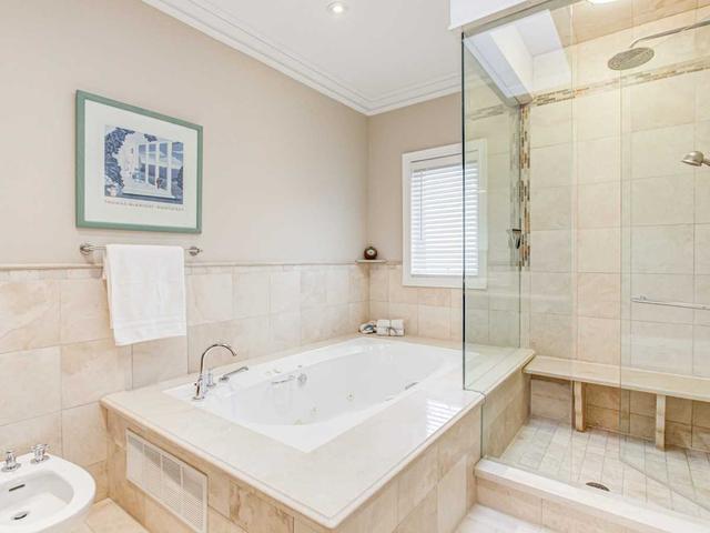 318 Douglas Ave, House detached with 4 bedrooms, 4 bathrooms and 6 parking in Toronto ON | Image 10
