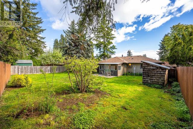 1351 Grieve Ave, House detached with 3 bedrooms, 1 bathrooms and 2 parking in Courtenay BC | Image 26