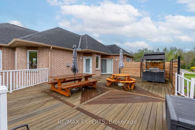 2 Basswood Cir, House detached with 3 bedrooms, 3 bathrooms and 11 parking in Oro Medonte ON | Image 30
