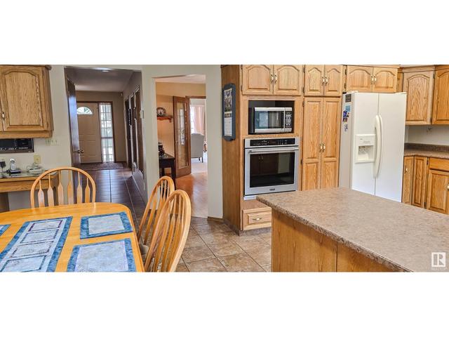 2 Celebrity Estates Dr, House detached with 6 bedrooms, 3 bathrooms and null parking in Drayton Valley AB | Image 54