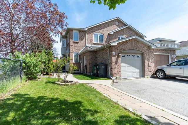74 Townley Cres, House semidetached with 3 bedrooms, 4 bathrooms and 3 parking in Brampton ON | Image 1