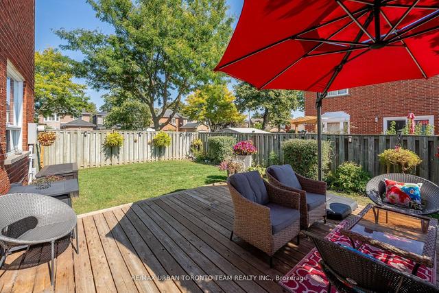 31 Ponymeadow Terr, House detached with 3 bedrooms, 4 bathrooms and 4 parking in Toronto ON | Image 28