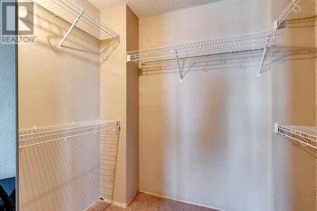 2906 - 221 6 Ave Se, Condo with 2 bedrooms, 1 bathrooms and 2 parking in Calgary AB | Image 22