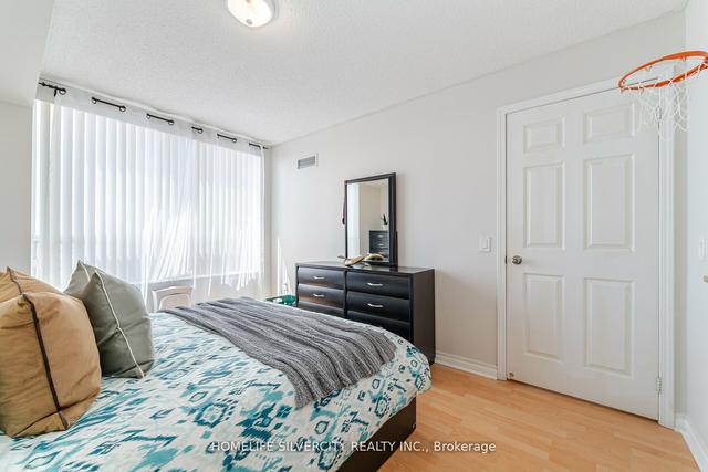 1210 - 55 Strathaven Dr, Condo with 2 bedrooms, 2 bathrooms and 2 parking in Mississauga ON | Image 5