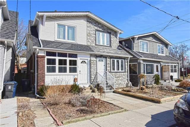 7 Byron Ave, House semidetached with 3 bedrooms, 1 bathrooms and 1 parking in Toronto ON | Image 2