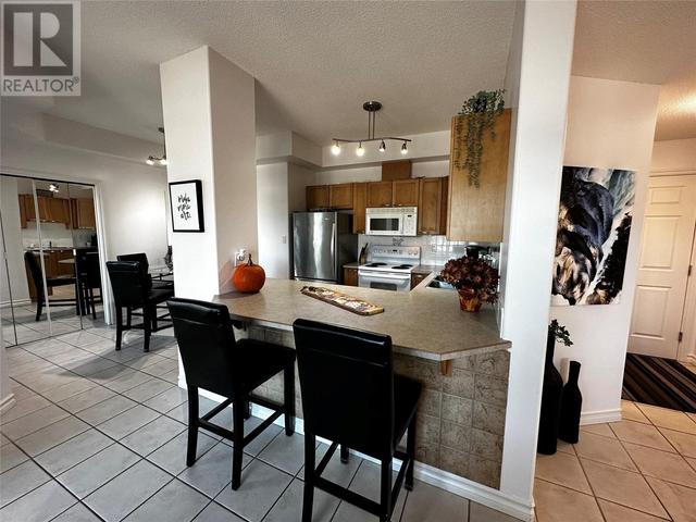 1104 - 1128 Sunset Dr, Condo with 2 bedrooms, 2 bathrooms and 1 parking in Kelowna BC | Image 47