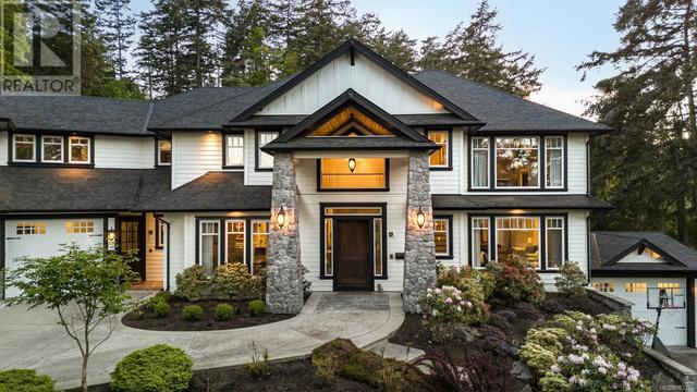 4041 Palmetto Pl, House detached with 5 bedrooms, 6 bathrooms and 8 parking in Saanich BC | Image 3