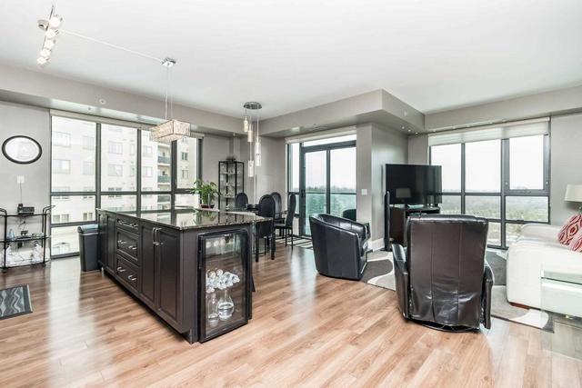 303 - 45 Yorkland Blvd, Condo with 2 bedrooms, 2 bathrooms and 2 parking in Brampton ON | Image 3