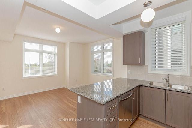30 Halliford Pl, Townhouse with 2 bedrooms, 2 bathrooms and 2 parking in Brampton ON | Image 3
