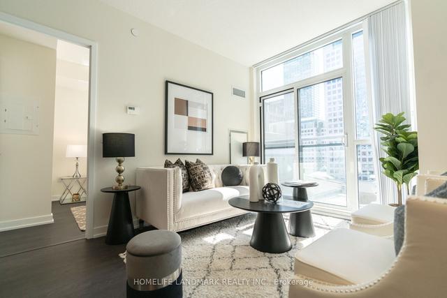 803 - 99 John St, Condo with 3 bedrooms, 2 bathrooms and 1 parking in Toronto ON | Image 17