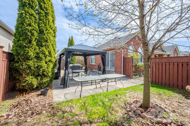 36 Bugelli Dr, House detached with 3 bedrooms, 3 bathrooms and 4 parking in Whitby ON | Image 32