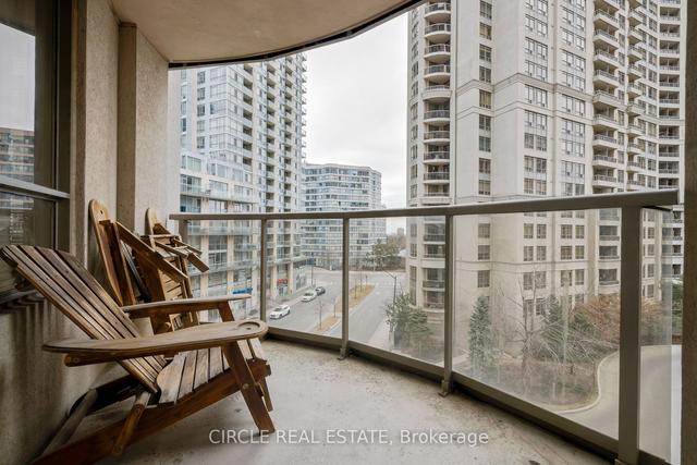 525 - 3888 Duke Of York Blvd, Condo with 3 bedrooms, 2 bathrooms and 1 parking in Mississauga ON | Image 13