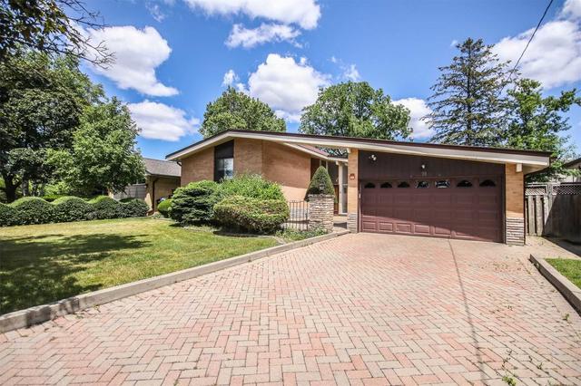 21 Grovetree Rd, House detached with 4 bedrooms, 3 bathrooms and 6 parking in Toronto ON | Image 23