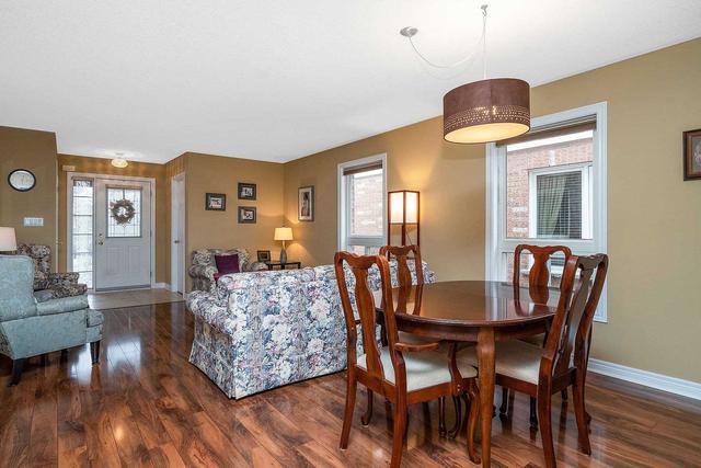 315 Malick St, House detached with 2 bedrooms, 4 bathrooms and 2 parking in Milton ON | Image 4