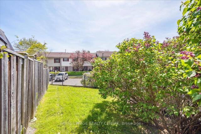97 - 2779 Gananoque Dr, Townhouse with 3 bedrooms, 1 bathrooms and 1 parking in Mississauga ON | Image 28