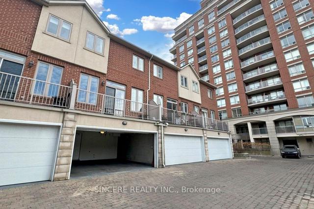 C - 2 Clairtrell Rd, Townhouse with 3 bedrooms, 4 bathrooms and 2 parking in Toronto ON | Image 28