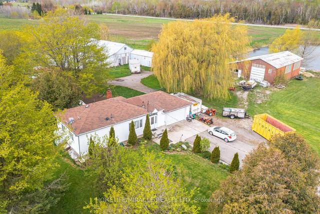 18330 Mountainview Rd, House detached with 3 bedrooms, 1 bathrooms and 4 parking in Caledon ON | Image 5