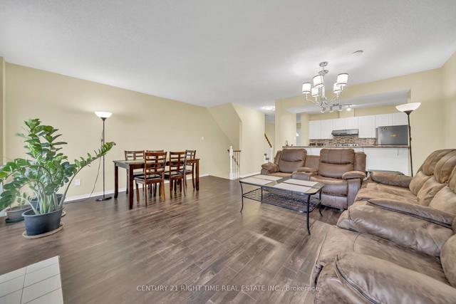 252 Blackhorne Dr, Townhouse with 3 bedrooms, 2 bathrooms and 2 parking in Kitchener ON | Image 36