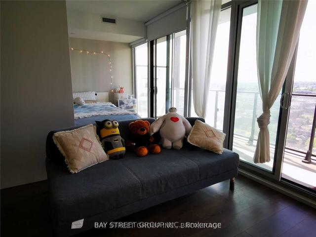 2707 - 125 Peter St, Condo with 1 bedrooms, 1 bathrooms and 1 parking in Toronto ON | Image 5