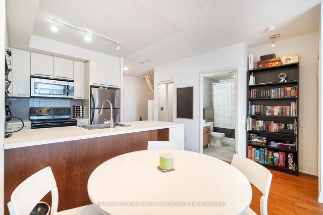 3805 - 21 Carlton St, Condo with 1 bedrooms, 1 bathrooms and 0 parking in Toronto ON | Image 3
