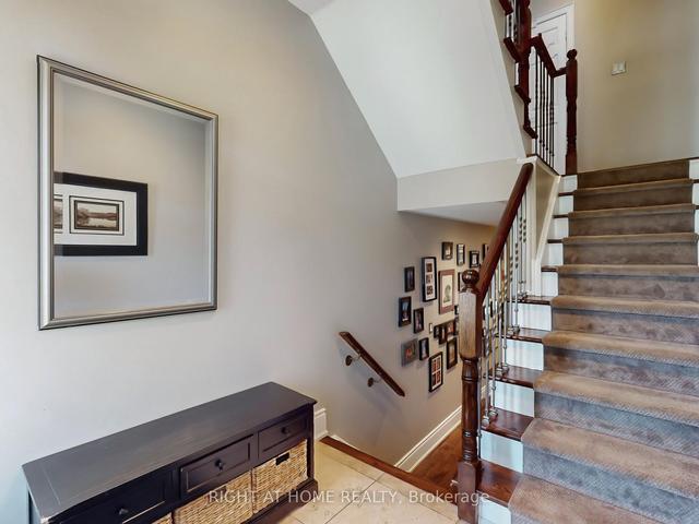 34 Preakness Dr, House semidetached with 4 bedrooms, 4 bathrooms and 4 parking in Toronto ON | Image 5