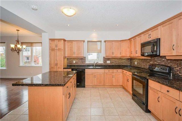9 Geddes Cres, House detached with 3 bedrooms, 3 bathrooms and 1 parking in Guelph ON | Image 6