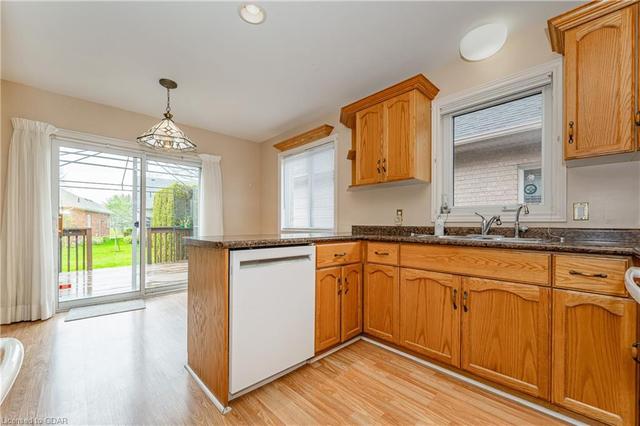 74 White Pine Way, House detached with 2 bedrooms, 2 bathrooms and 2 parking in Guelph ON | Image 29