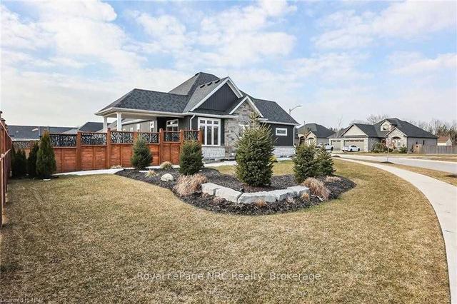 4049 Village Creek Dr, House detached with 2 bedrooms, 3 bathrooms and 4 parking in Fort Erie ON | Image 28